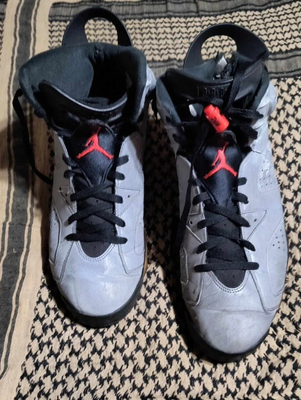 Jordan Grey and Black Sneakers C-14072-001
